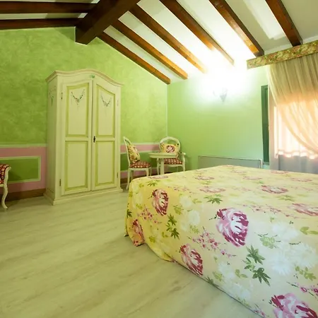 Hotel La Corte San Lorenzo Moscuzzano